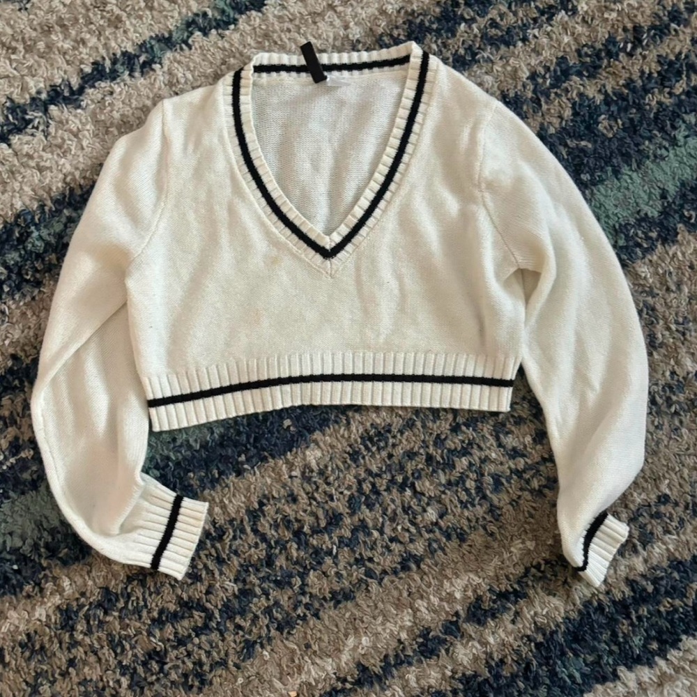 Cropped sweater